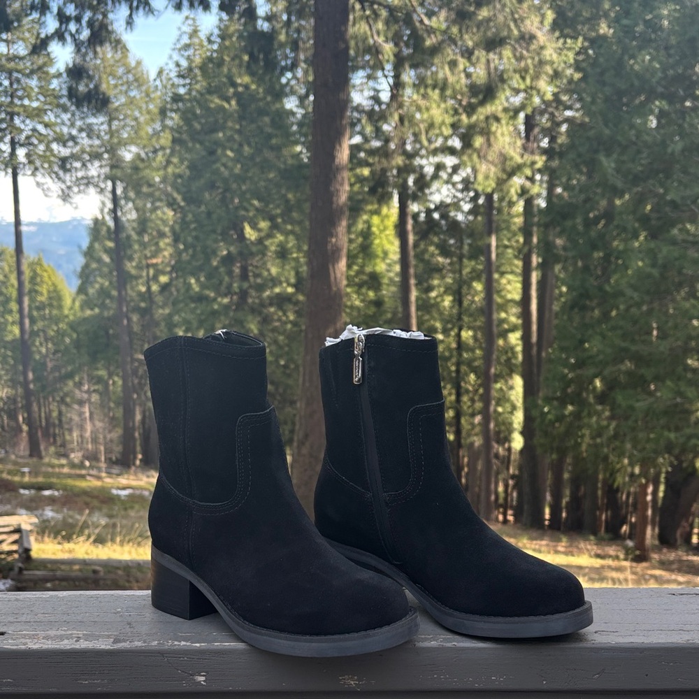 Blondo Black Heeled Boots